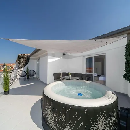 Apartment Makarska City Apartamento