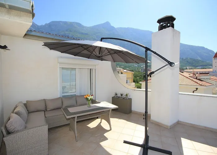 Apartment Makarska City Apartman *